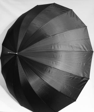 Parapluie noir manuel 16 baleines Doppler, XXl 135cm diam & pas cher