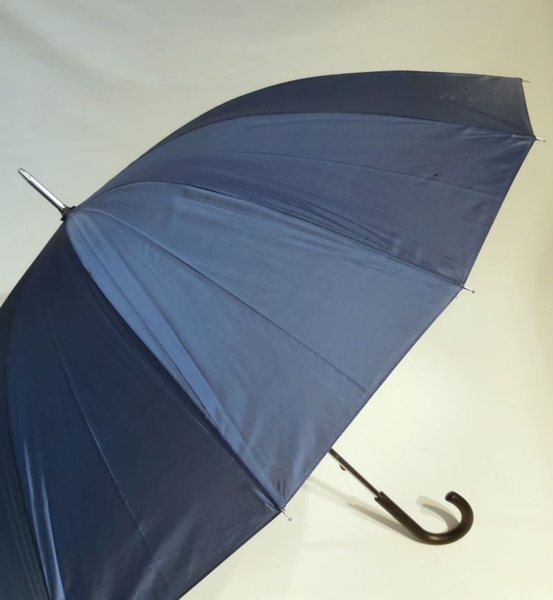 Parapluie long uni bleu navy manuel 16 baleines, XXl 135cm diam & pas cher