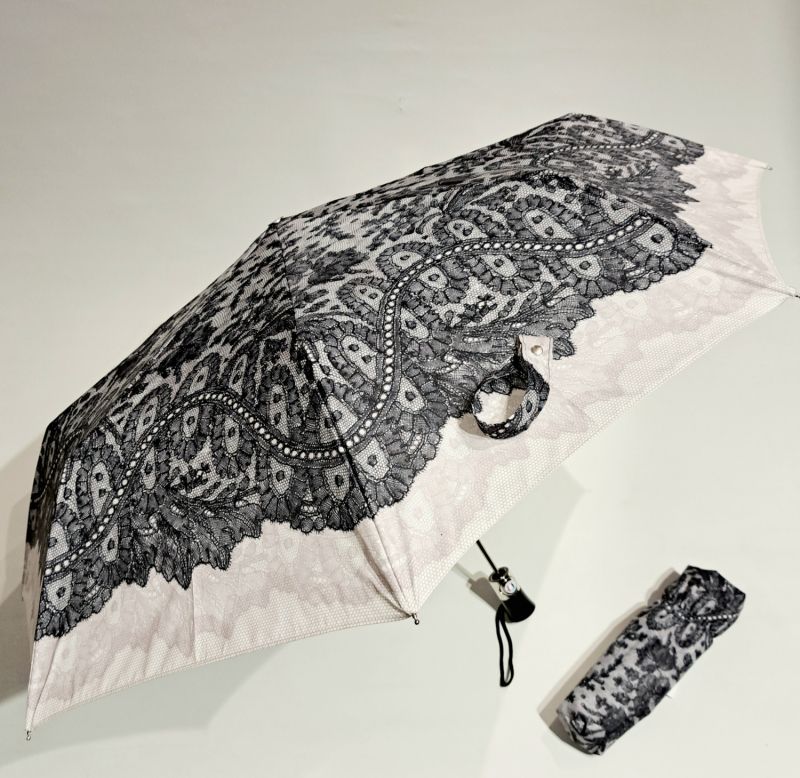 Parapluie Chantal Thomass mini pliant rose automatique grande dentelle - Léger & résistant