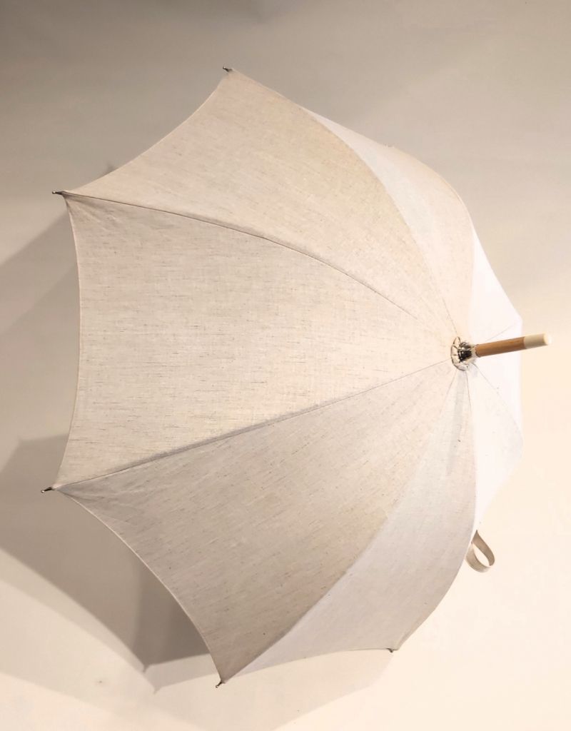 Ombrelle droite anti UV UPF50+ à 98% en lin naturel poignée cone en bois française, légère et solide