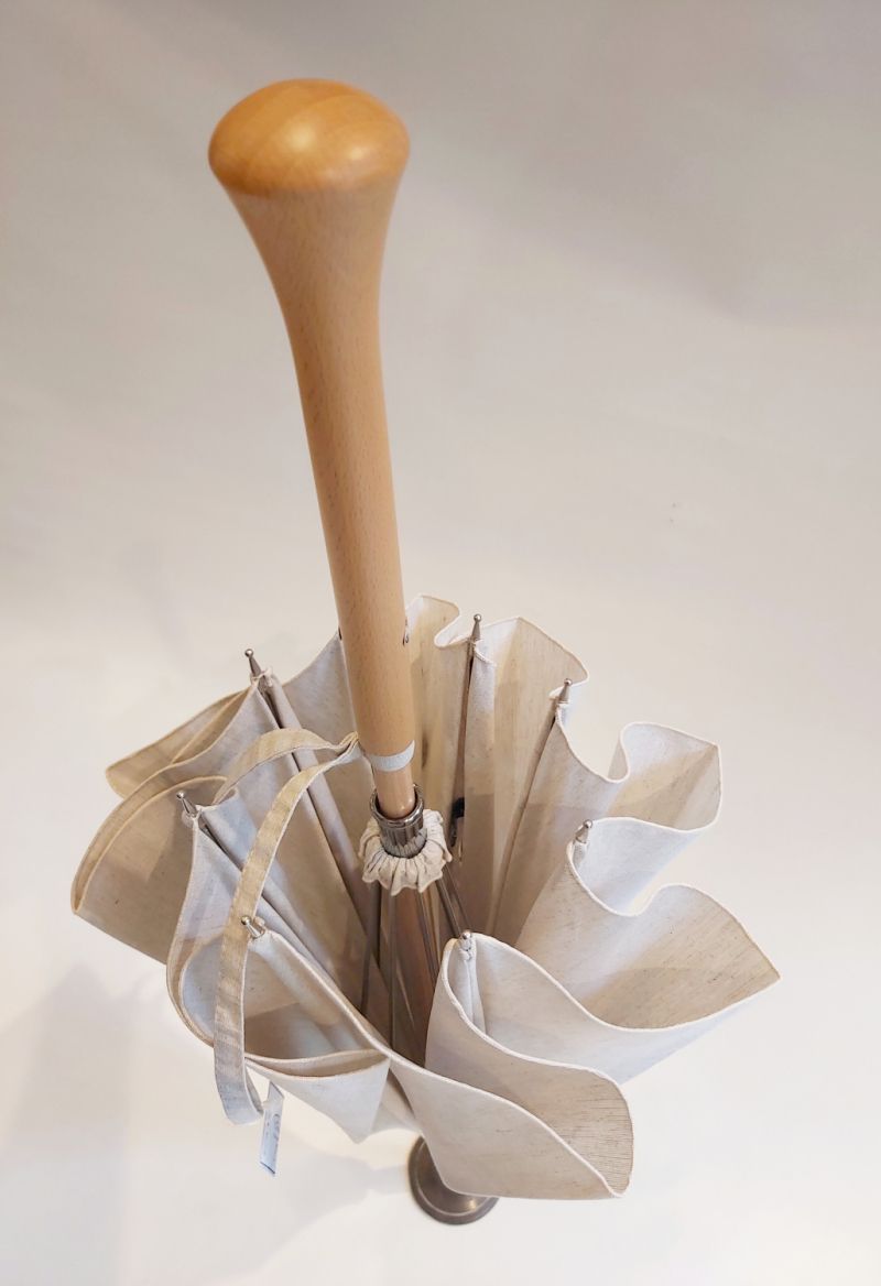 Ombrelle droite anti UV UPF50+ à 98% en lin naturel poignée cone en bois française, légère et solide