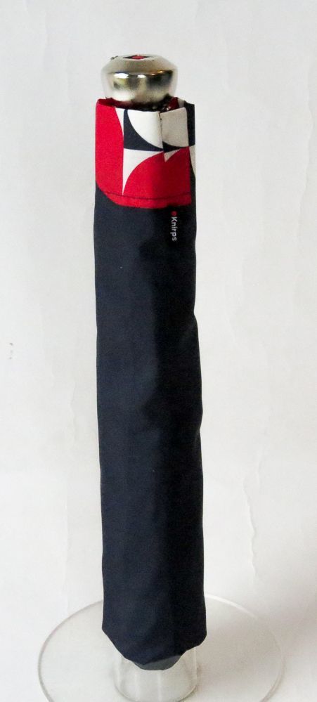 EXCLUSIVITE : Parapluie pliant automatique bleu marine bord rouge Knirps, grand et résistant