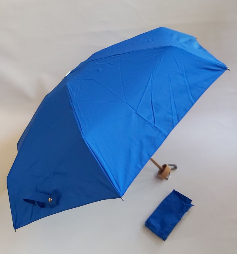 Micro parapluie de poche manuel pliant uni bleu roi Marguerite pg bois naturel Anatole - Léger 220g & solide