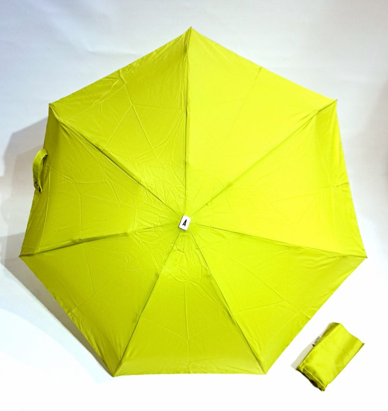 Micro parapluie de poche Anatole pliant uni vert anis Salvador pg bois érable français - 220g & résistant