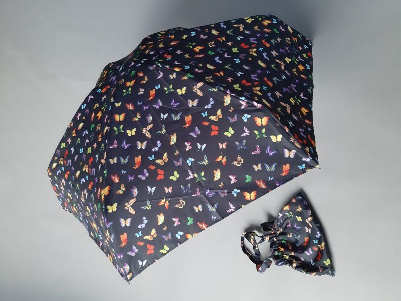 Parapluie sac pour femme, mini plat pliant noir imprimé papillons multicolores Guy de Jean, léger et solide