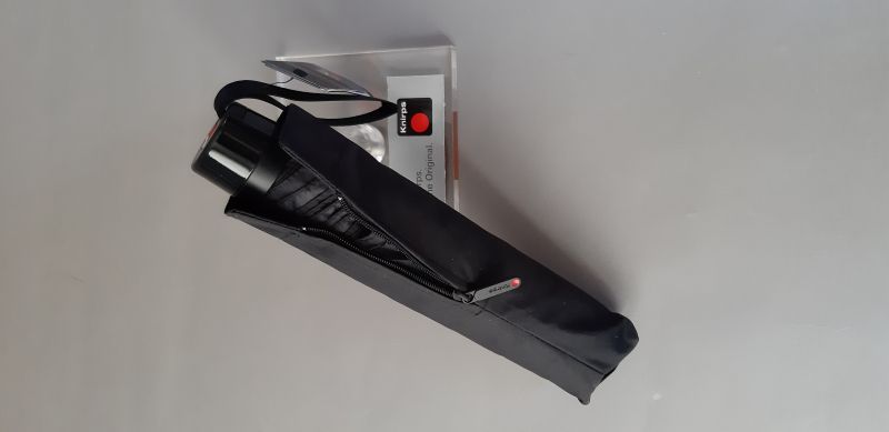  Mini parapluie pliant noir Knirps en carboflex 190 g, très léger et résistant