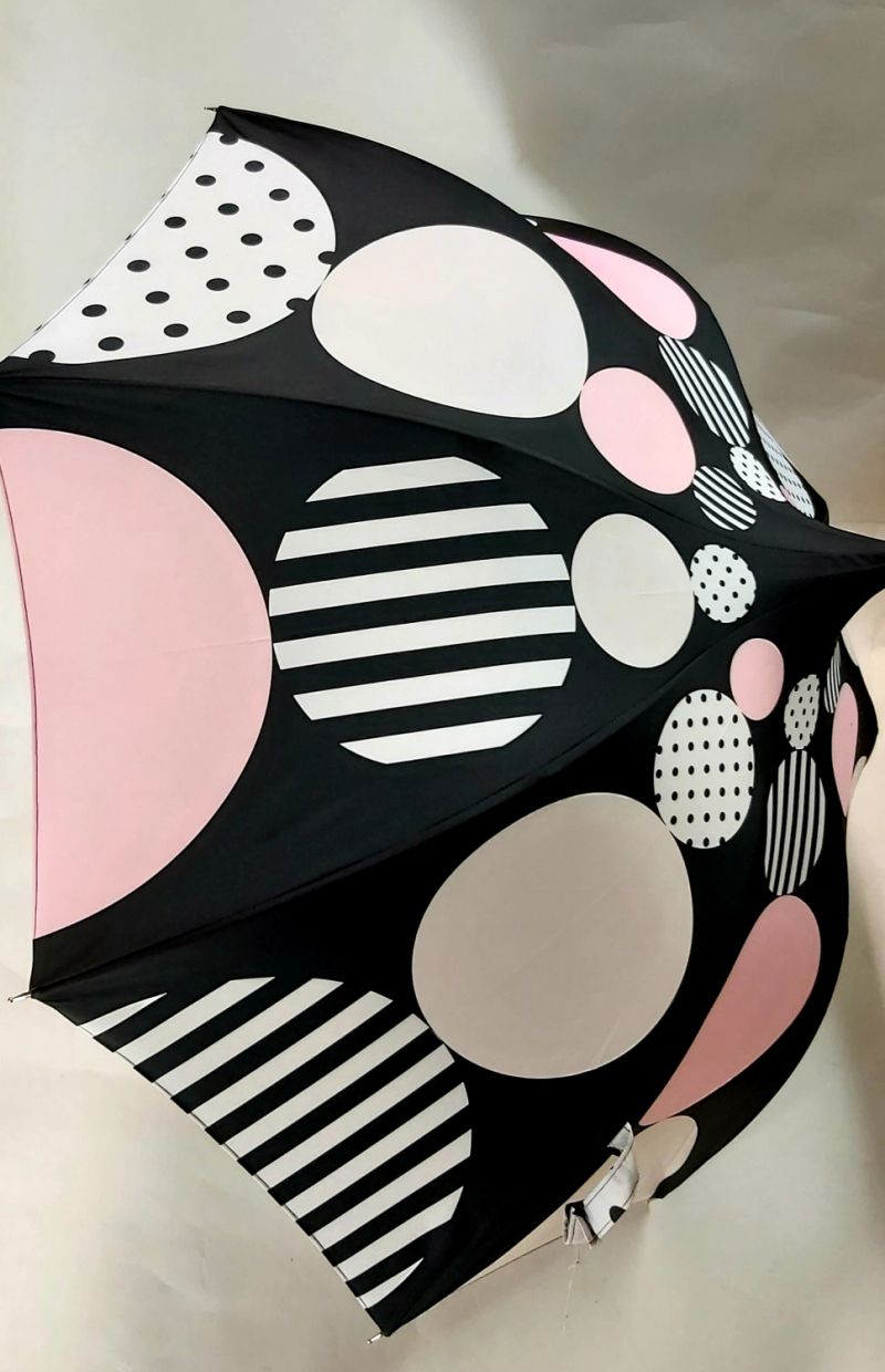 Parapluie Chantal Thomass pagode noir imprimé de cercles roses, blancs, de pois et de rayures, confortable et résistant
