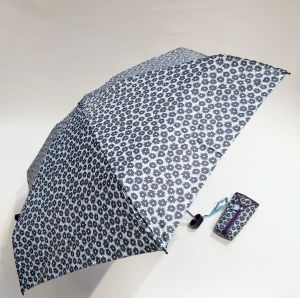 Micro parapluie de poche plat pliant bleu ciel imprimé de petites fleurs poignée bleu marine Ezpeleta, léger 210g & pas cher
