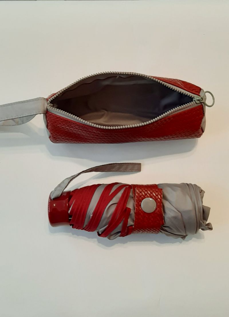  parapluie de poche pliant mini compact gris trousse imperméable rouge, léger et résistant 