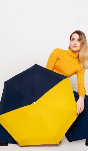 Mini parapluie pliant plat de poche bicolore tissu anti uv bleu de nuit & jaune pg bois naturel "Sydney"Anatole, léger & solide