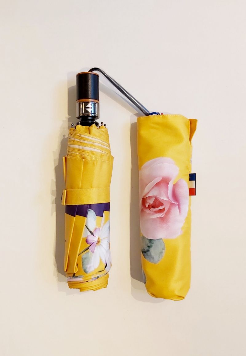 Parapluie mini pliant open-close jaune son bouquet floral Neyrat Autun, léger & solide