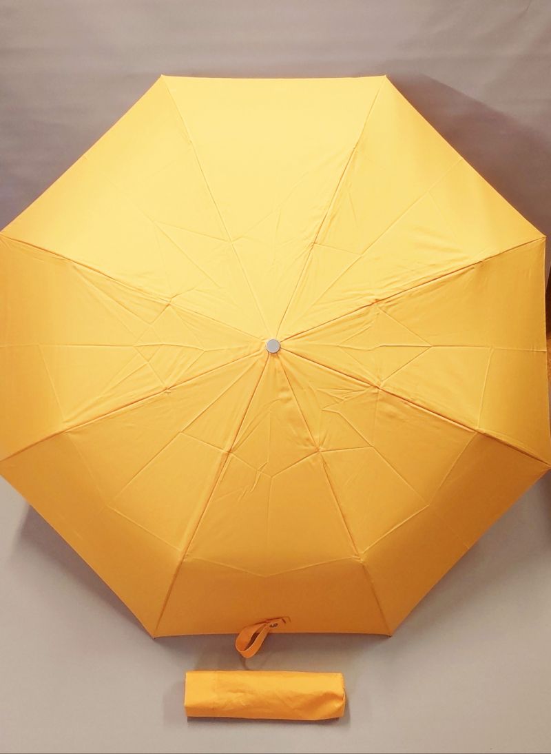 Parapluie mini pliant anti uv à 95% open close uni jaune Guy de Jean, grand et solide