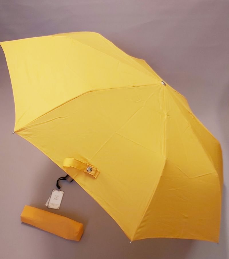 Parapluie mini pliant anti uv à 95% open close uni jaune Guy de Jean, grand et solide
