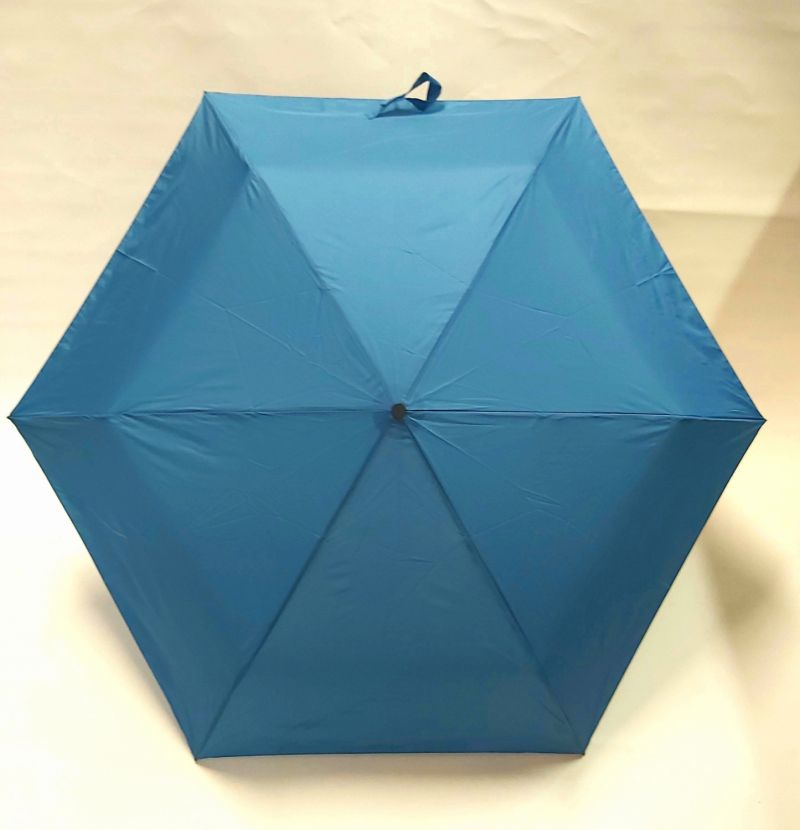NOUVEAU : ZERO MAGIC mini parapluie PLUME EXTRA FIN pliant uni bleu crystal OPEN CLOSE Doppler - 176 g le plus léger