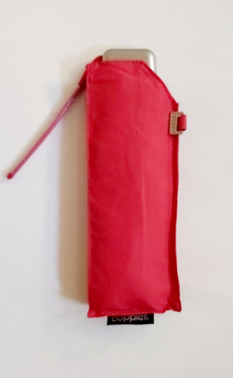  parapluie mini extra plat pliant manuel uni rouge Doppler, super fin léger et solide