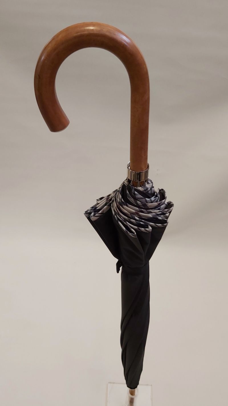 Grand parapluie noir 10 branches manuel poignée courbe bois clair, robuste et français