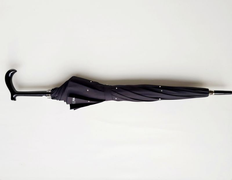 Parapluie Chantal Thomass pagode anti uv 50+ noir à strass Swaroski, légère et solide