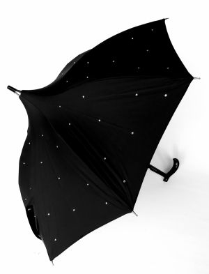 Parapluie Chantal Thomass pagode anti uv 50+ noir à strass Swaroski, légère et solide