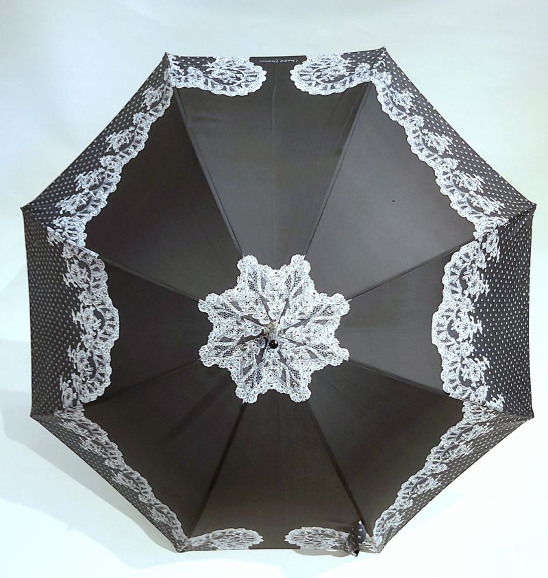 Parapluie long Chantal Thomass imprimé dentelle noir et blanc élégante, grande et résistante