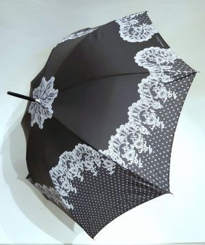 Parapluie long Chantal Thomass imprimé dentelle noir et blanc élégante, grande et résistante