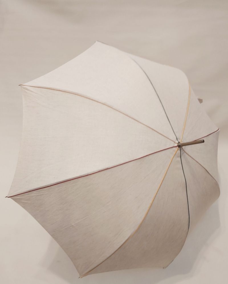 Parapluie long automatique en lin naturel passepoil multicolore anti uv sa poignée bois, grande ombrelle légère anti uv à 97%