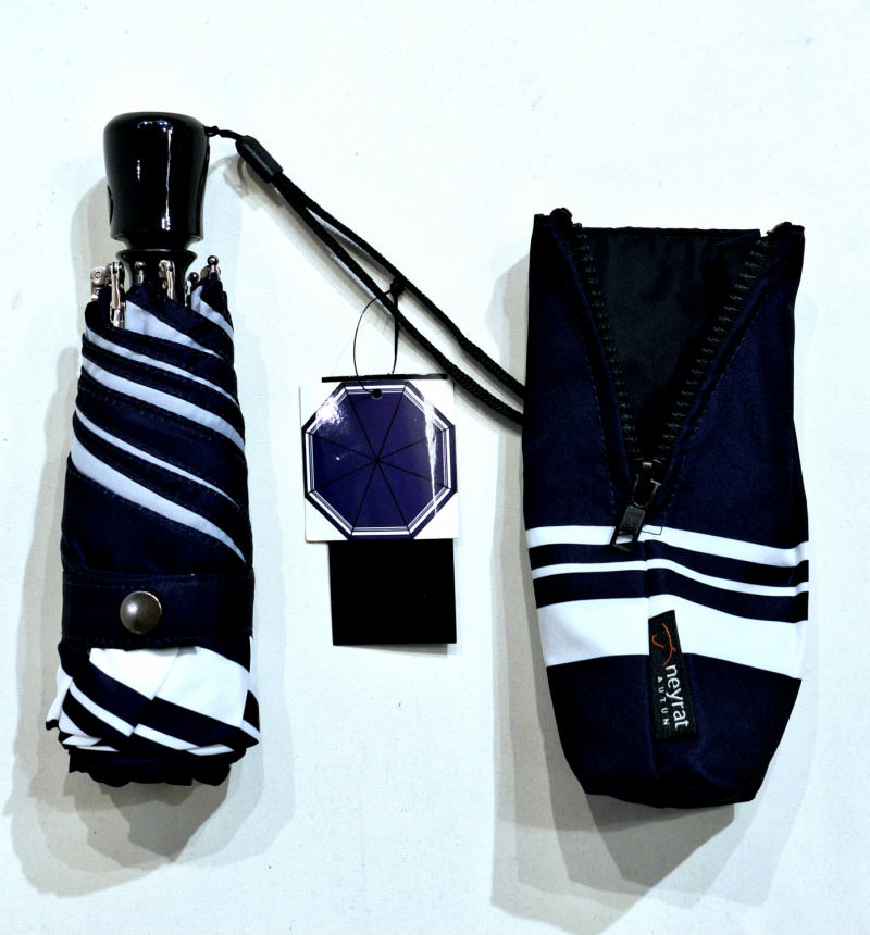  Parapluie mini automatique ouvré fermé Bleu marine & bordé en blanc Le Classique Chic Neyrat Autun - léger & solide