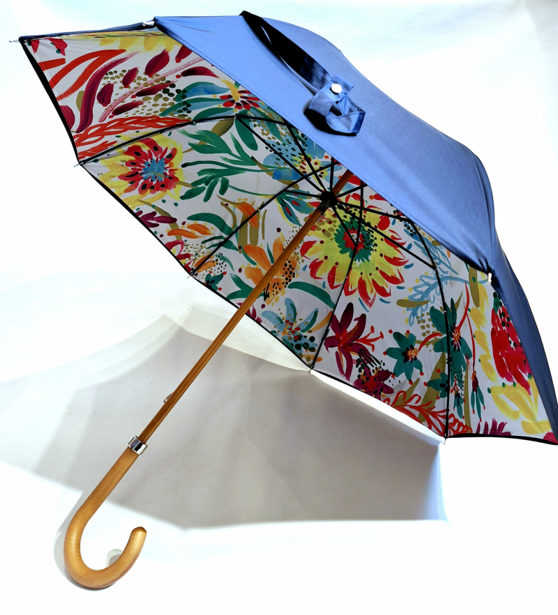 Parapluie long en bois doublé manuel bleu marine anti uv à 100% sur motif floral à l'intérieur Piganiol - Classique & résistant 