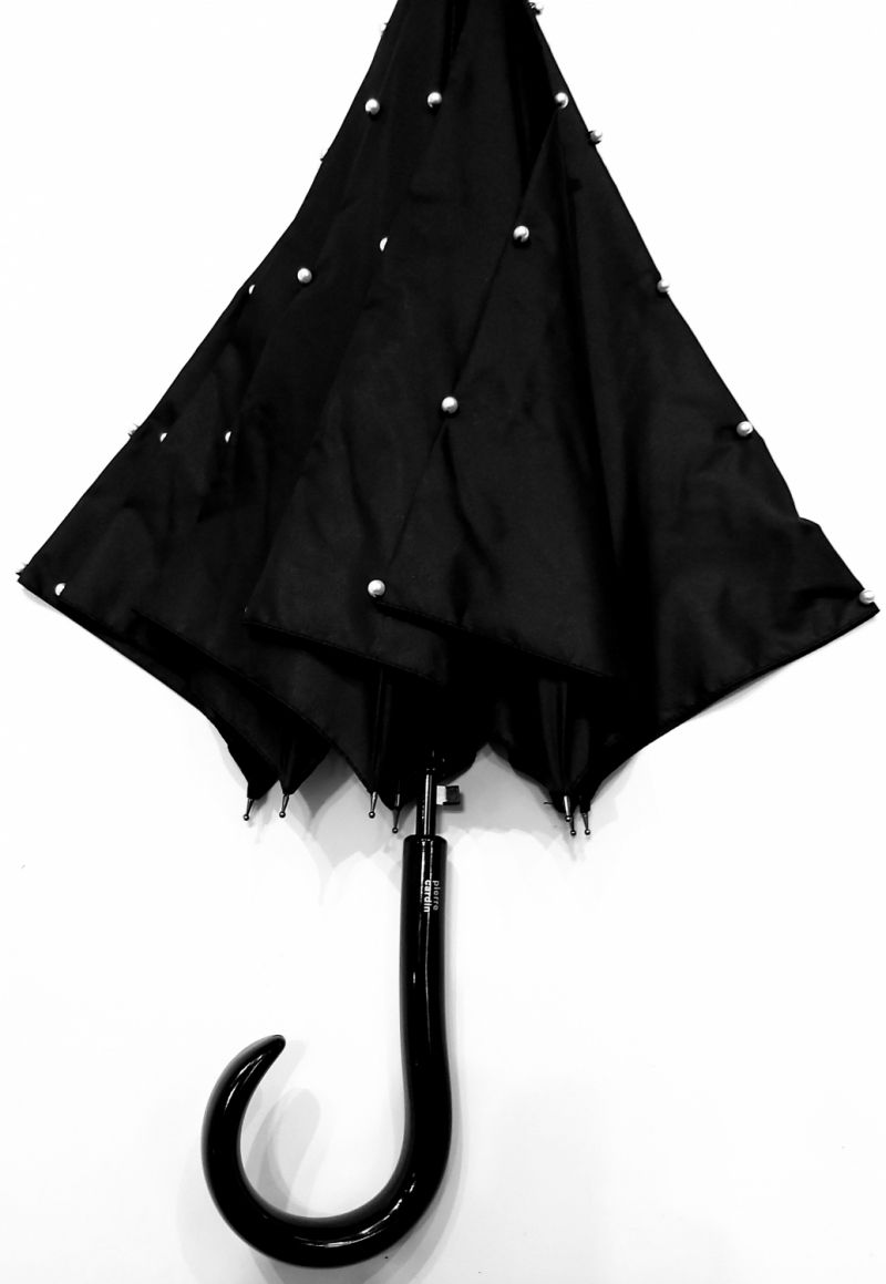Parapluie long auto uni noir avec des perles cousues P.Cardin, Original & élégant