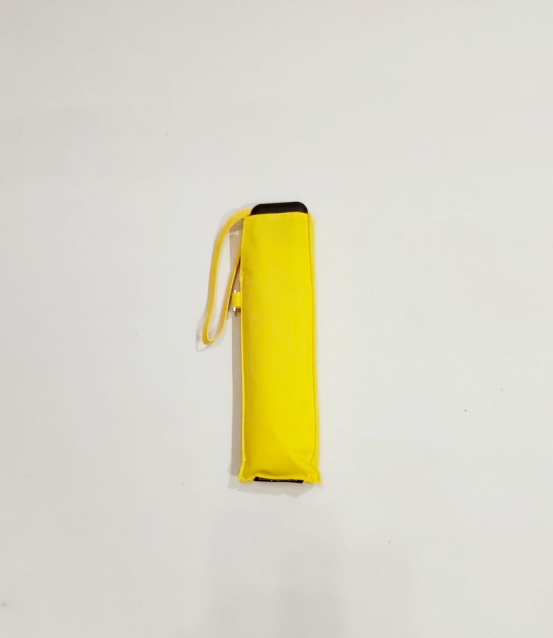  Parapluie mini extra plat pliant manuel uni jaune Doppler, super fin léger 190g & solide