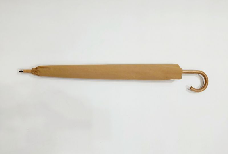 Ombrelle anti uv à 97% (uva&uvb) droite en coton beige en bois de chêne, légère et française