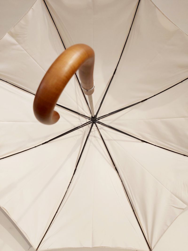 Parapluie canne en lin naturel doublé int col ivoire 100% anti uv & poignée courbe bois - grande ombrelle protection totale