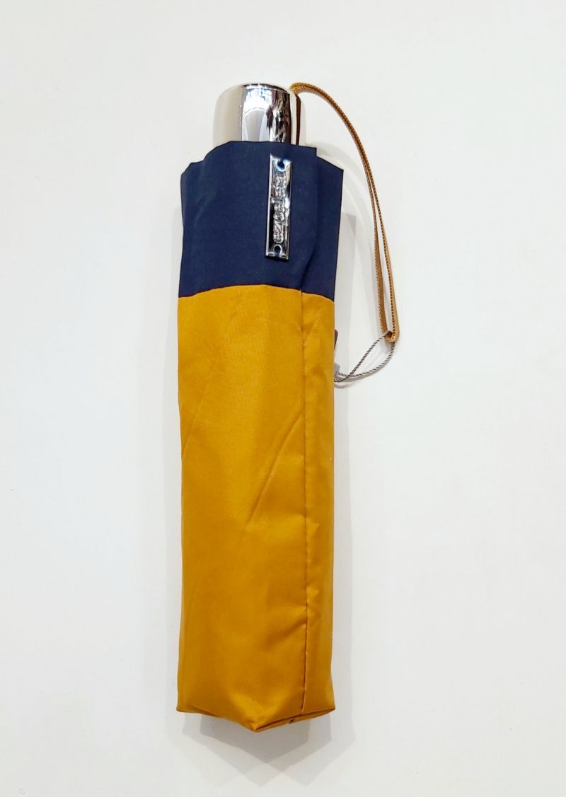  Parapluie mini inversé manuel uni ocre / Ezpeleta : Qualité & durable /  Solide sur Parapluie-de-france.com