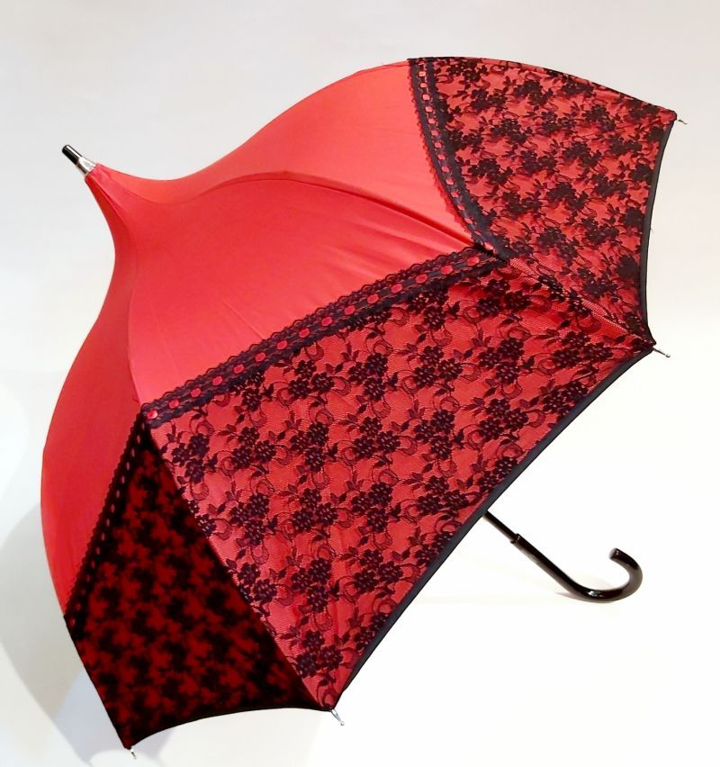 Parapluie Chantal Thomass haut de gamme pagode rouge à dentelle raffinée en noir, Chic & élégant