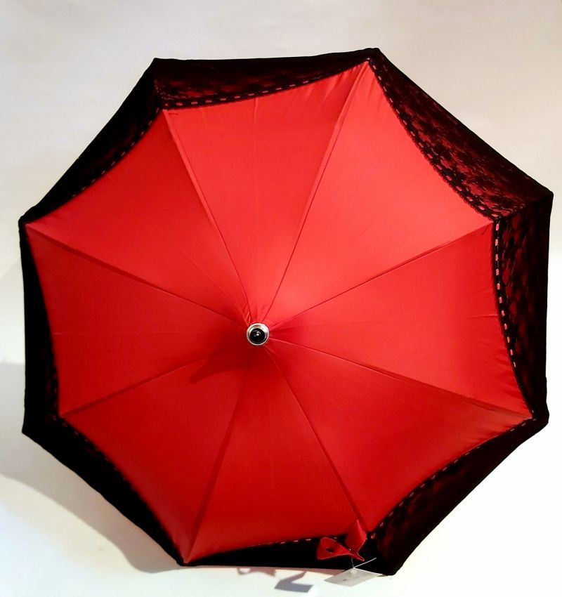 Parapluie Chantal Thomass haut de gamme pagode rouge à dentelle raffinée en noir, Chic & élégant