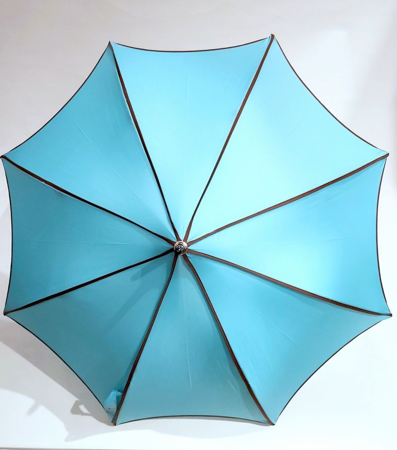 EXCLUSIVITE : Parapluie long pagode uni turquoise gansé / Guy de Jean, anti vent & original