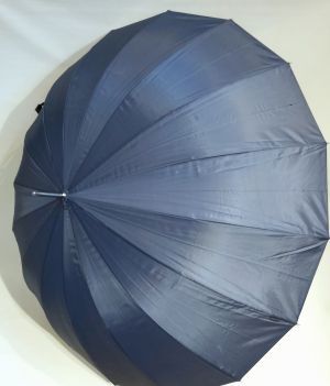 Parapluie long uni bleu navy manuel 16 baleines, XXl 135cm diam & pas cher