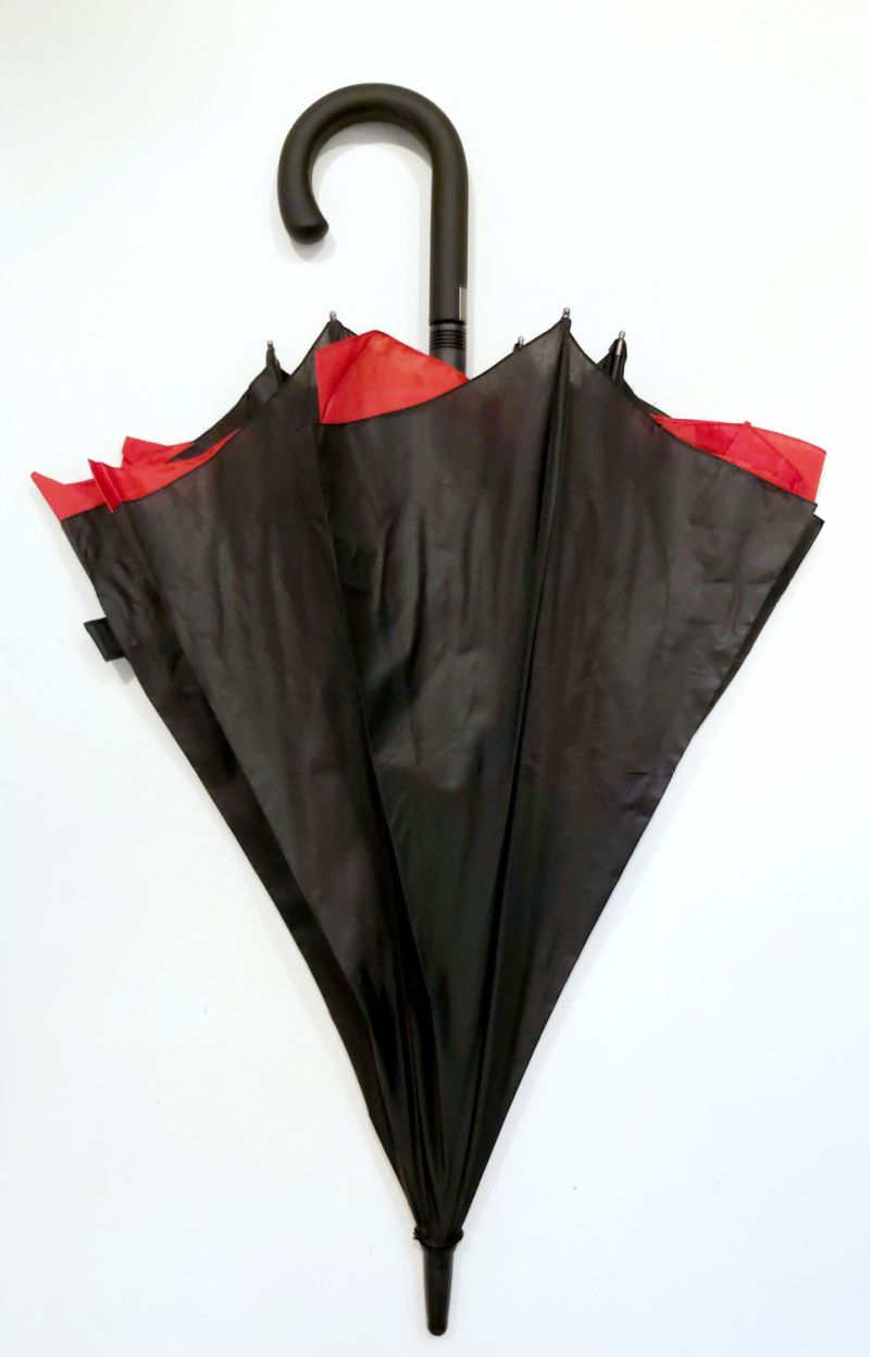 Parapluie long doublé normal fermé automatique rouge et noir, mais l'ouveture XXL 128cm