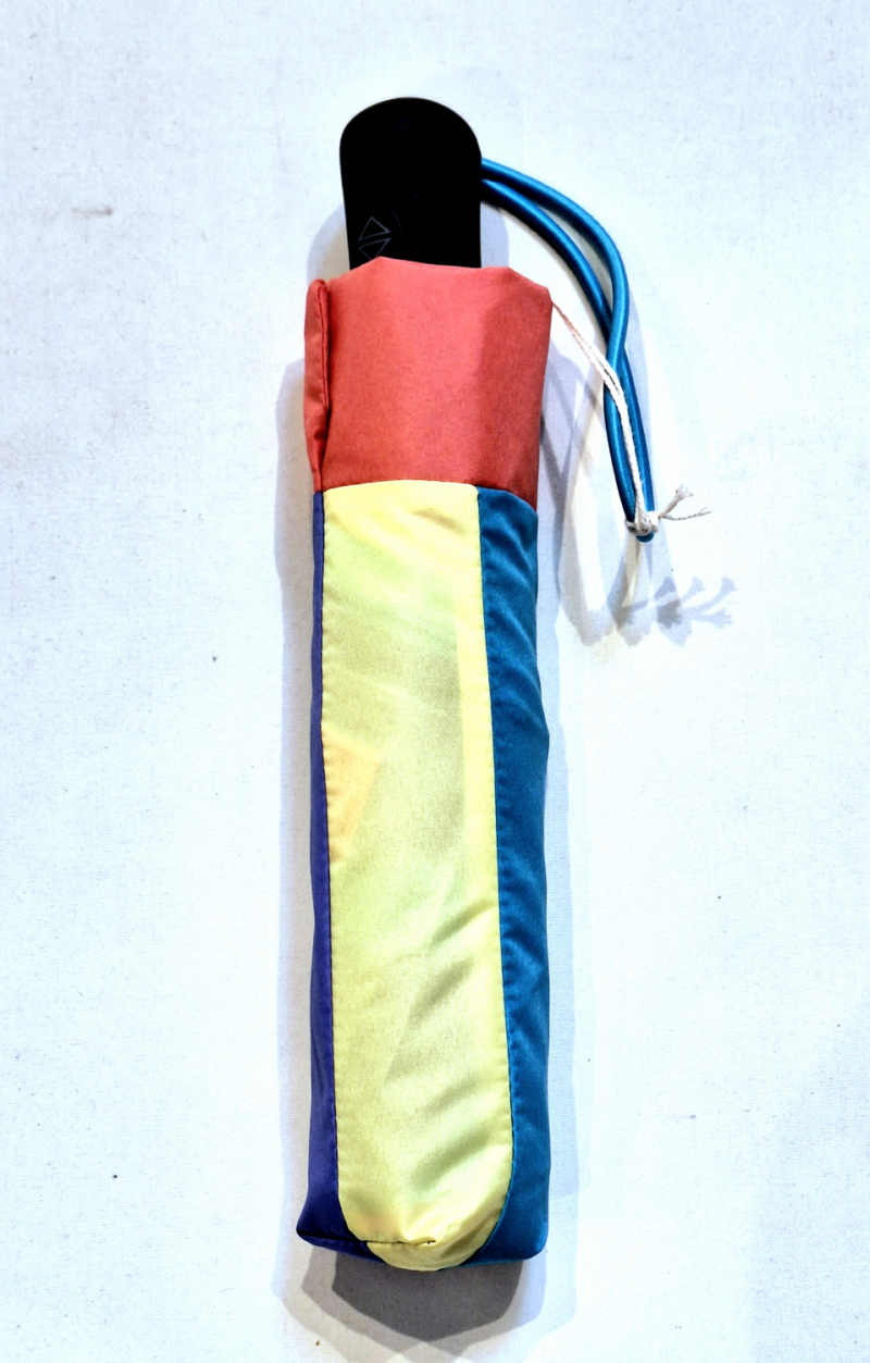Mini parapluie Slim pliant multicolore open-close Esprit - léger 250g & solide 
