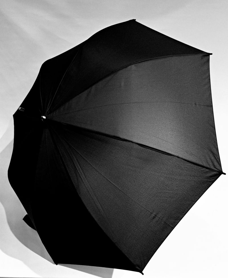  Parapluie 1/2 golf anti vent uni noir automatique pgn courbe 110cm - large & solide
