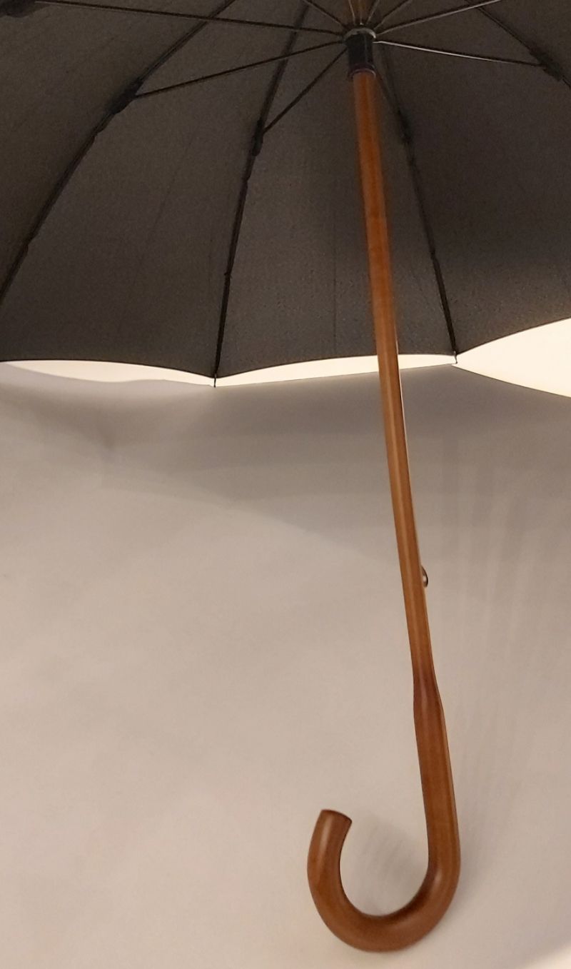 Parapluie canne long manuel en noir sur montage anglais avec 10 branches, français et résistant