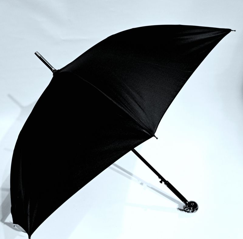 Parapluie tête de mort long automatique noir poignée plastique - Léger & pas cher