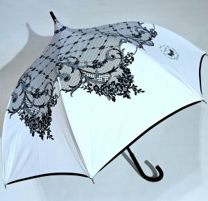 Parapluie pagode manuel dentelle blanc & noir / Guy de Jean - ne se retourne pas & original