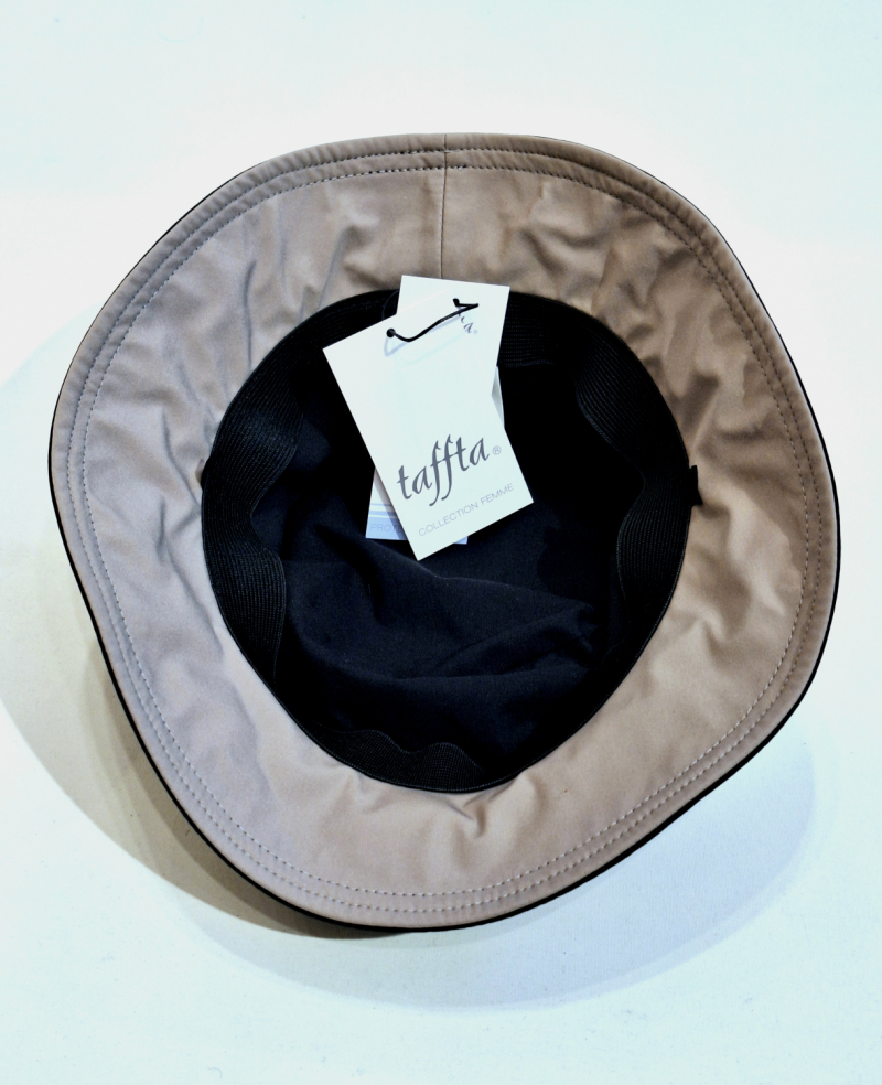 Chapeau de pluie français uni noir mâte bord intérieur beige - Teliabic/MTM - T 57 - cordon ajustable