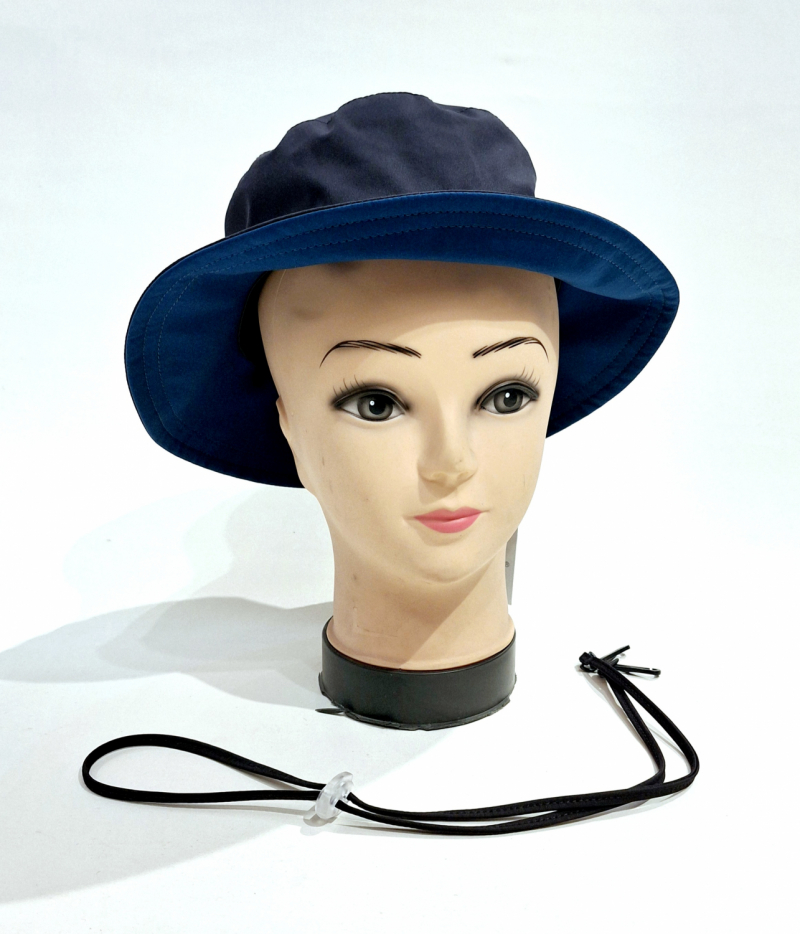 Chapeau de pluie français uni marine mâte bord intérieur bleu outremer- Collection Taffta - T 57 - Cordon ajustable