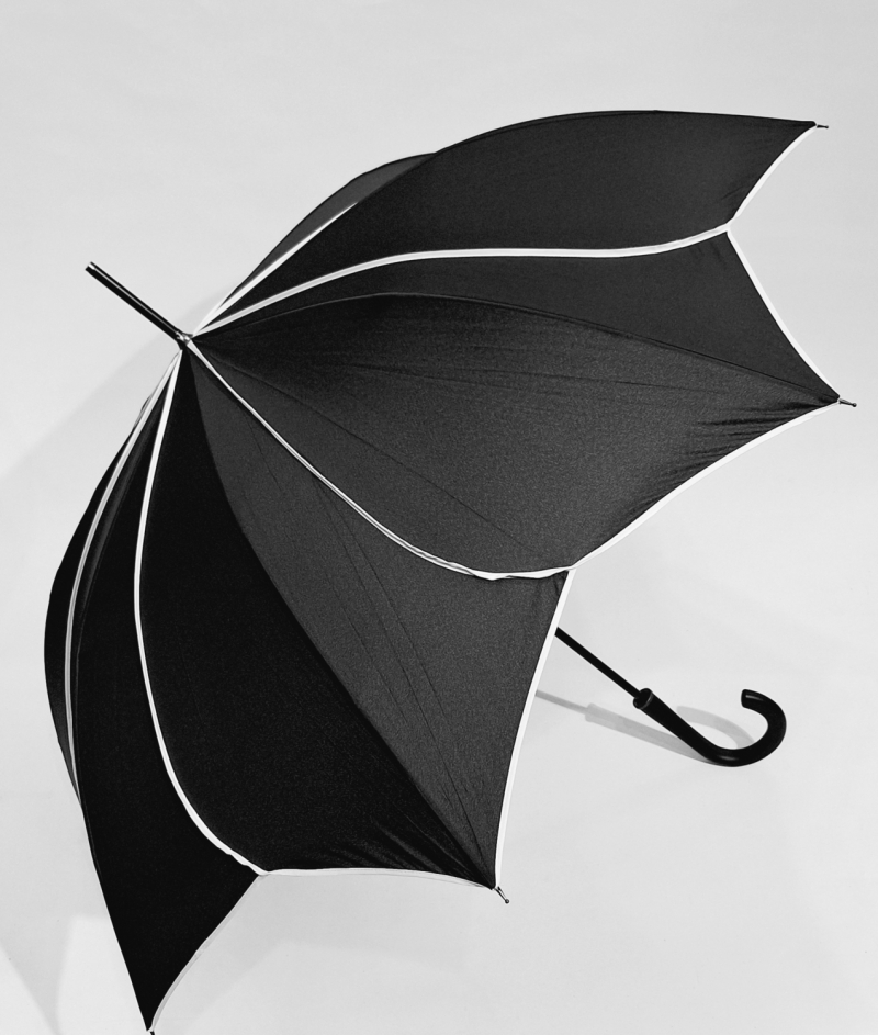 Parapluie long automatique en forme de fleur uni noir biais blanc P.Cardi - Résistant & Léger