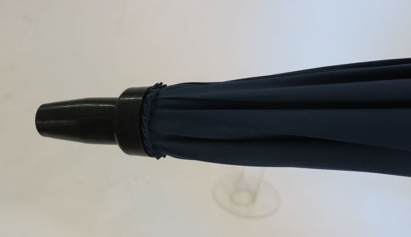 Parapluie golf XXL uni noir automatique Neyrat d'Autun poignée ergonomique 130 cm, léger et résistant 