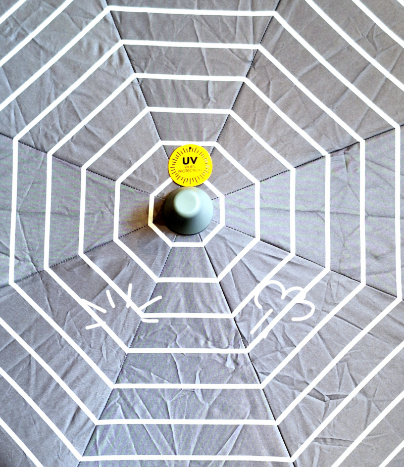 Parasol pliant rayé gris perle & blanc Housse bandoulière - ANTI UV 100% - Grand & résistant