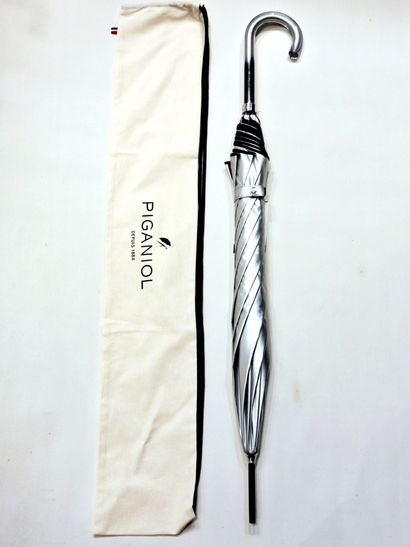 Parapluie grand manuel pour femme argenté doublé noir imprimé Aurillac - léger & résistant
