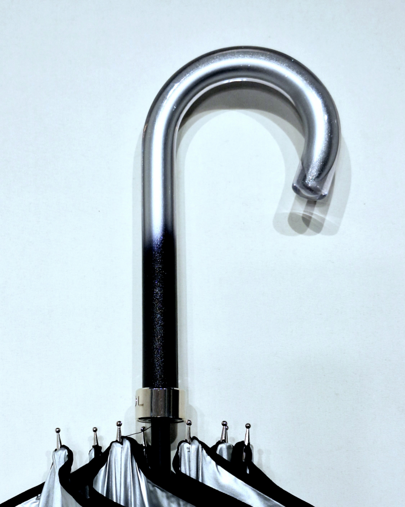 Parapluie grand manuel pour femme argenté doublé noir imprimé Aurillac - léger & résistant