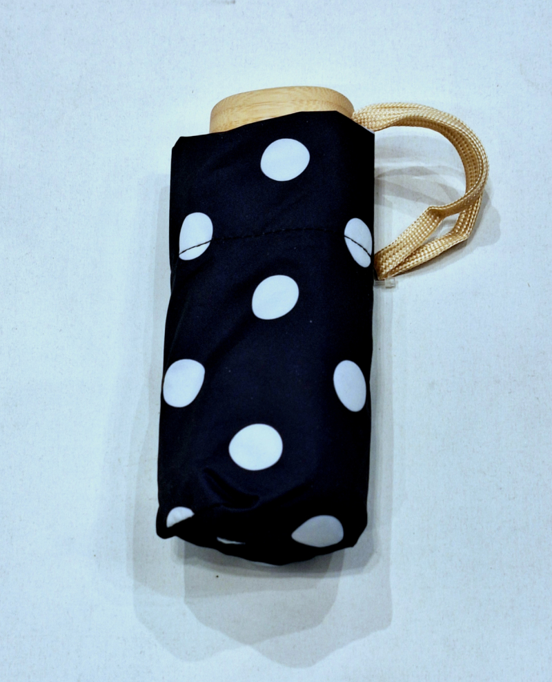 Parapluie de poche plat noir imprimé pois blanc - Poignée bois - Français Vaux - léger & résistant